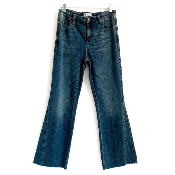Free People Jeans Studded Novelty Ankle Flare Size 29 - Picture 2 of 9
